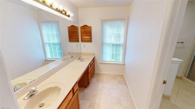 812 Bishop CT, Newport News, VA 23602