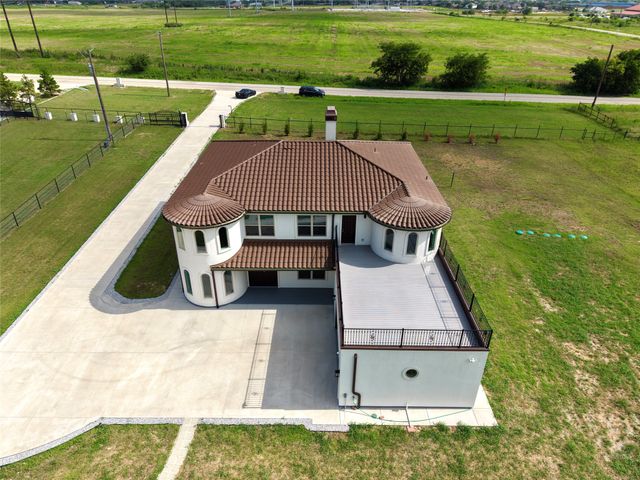 4450 E Masch Branch Road, Krum, TX 76249