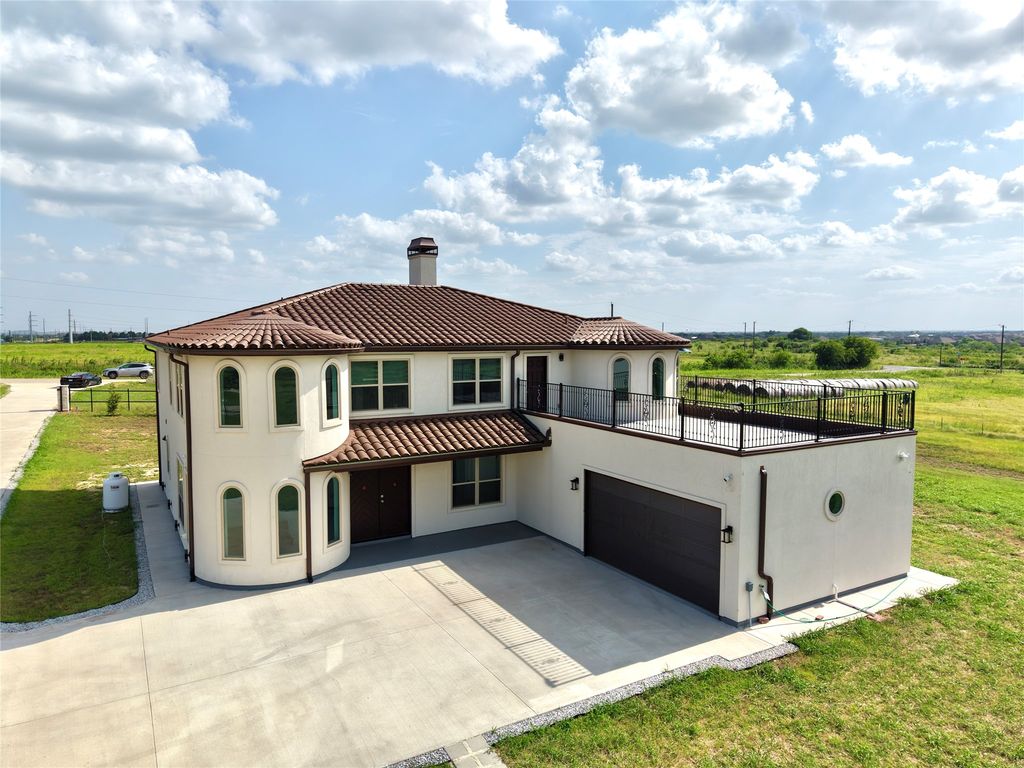 4450 E Masch Branch Road, Krum, TX 76249