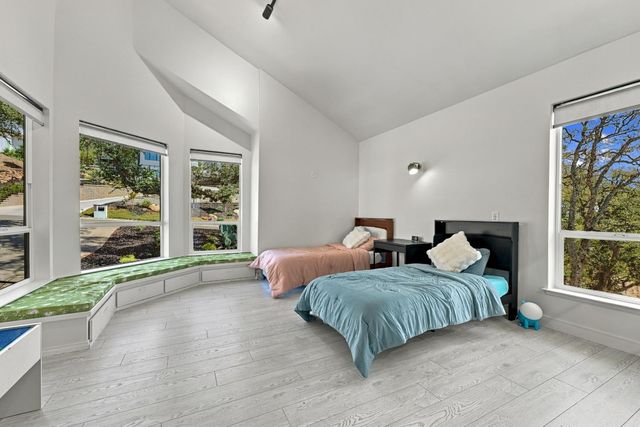 576 Powers Dr, El Dorado Hills, CA 95762
