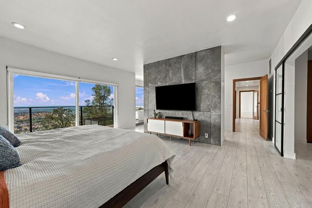 576 Powers Dr, El Dorado Hills, CA 95762