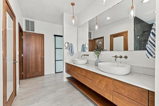 576 Powers Dr, El Dorado Hills, CA 95762