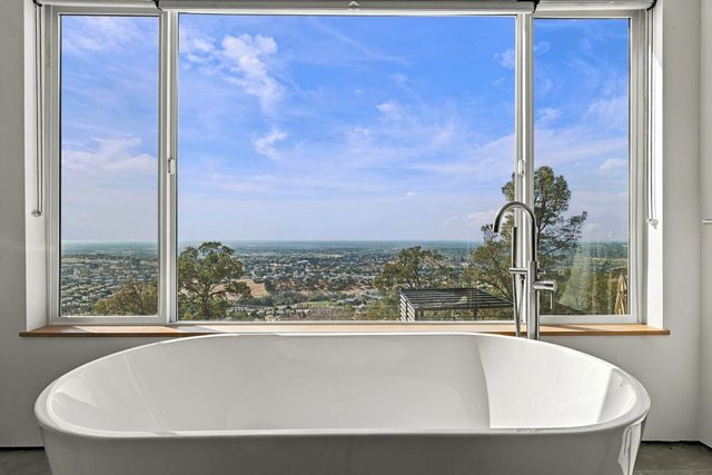576 Powers Dr, El Dorado Hills, CA 95762