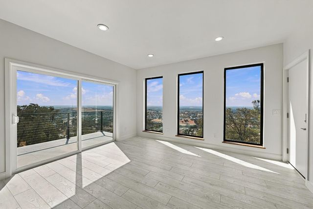576 Powers Dr, El Dorado Hills, CA 95762