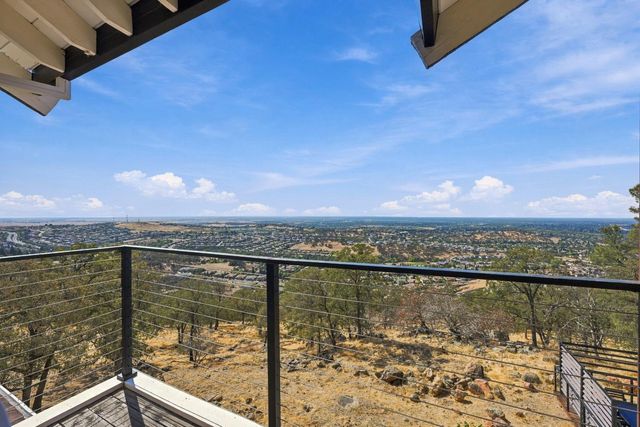 576 Powers Dr, El Dorado Hills, CA 95762