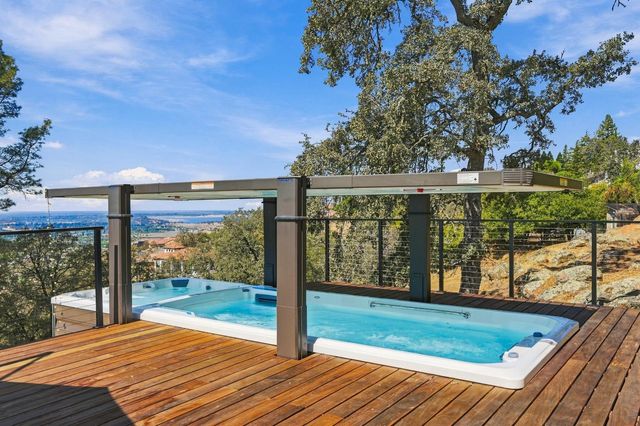 576 Powers Dr, El Dorado Hills, CA 95762
