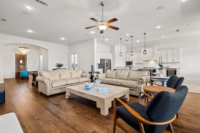 7605 Windsor, The Colony, TX 75056