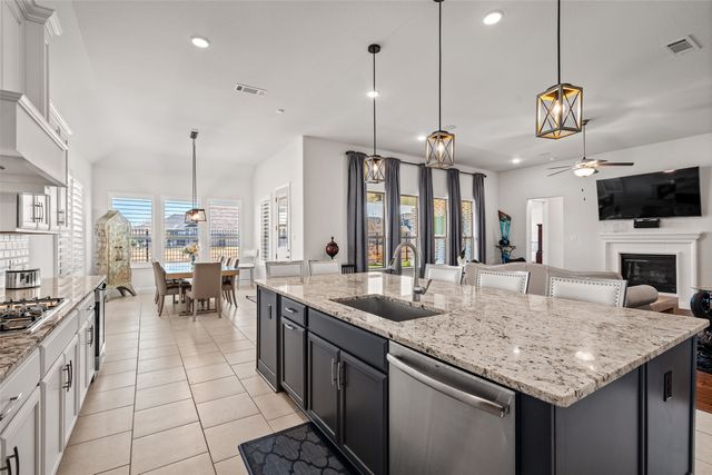 7605 Windsor, The Colony, TX 75056