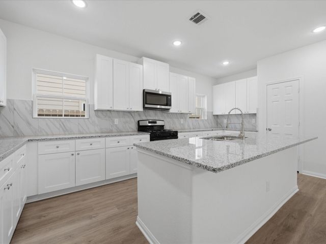2815 Pine Estate Lane, Houston, TX 77014