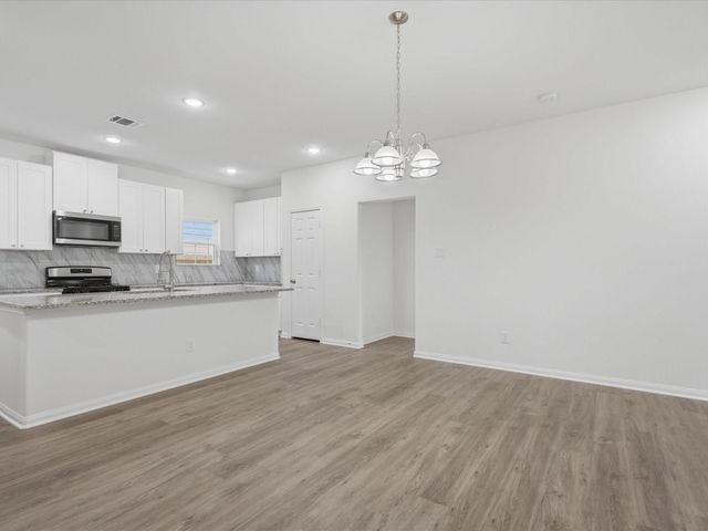2815 Pine Estate Lane, Houston, TX 77014