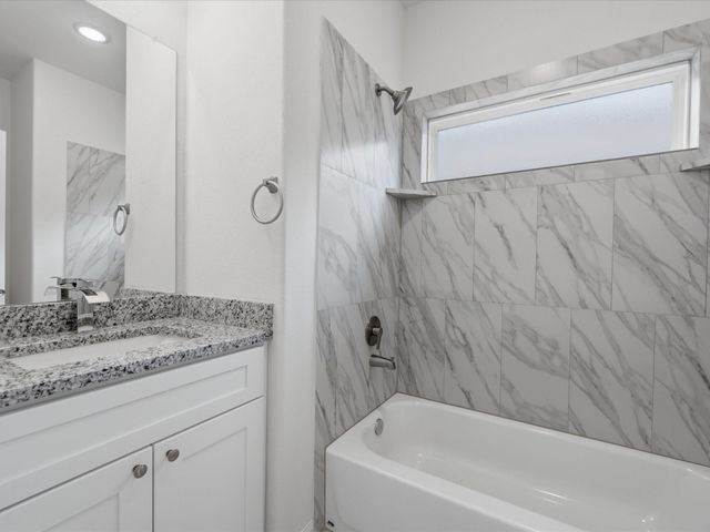 2815 Pine Estate Lane, Houston, TX 77014