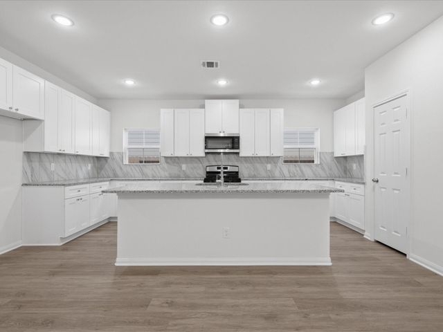 2815 Pine Estate Lane, Houston, TX 77014