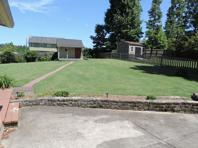 2713 Autumn Chase Drive, Chattanooga, TN 37421