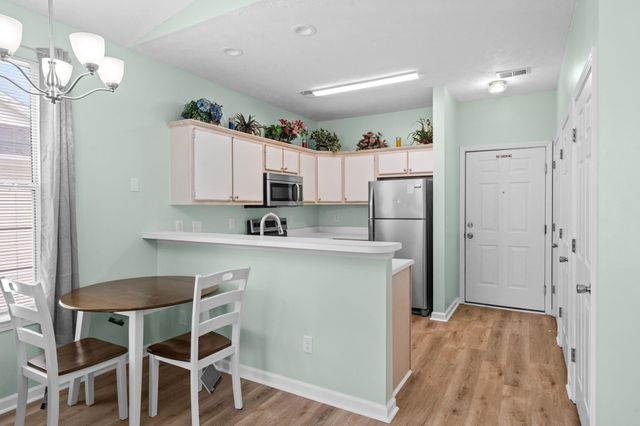 488 River Oaks Dr Apt 61N, Myrtle Beach, SC 29579