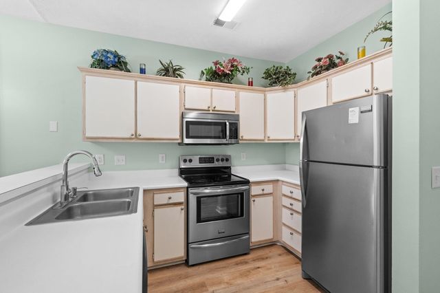 488 River Oaks Dr Apt 61N, Myrtle Beach, SC 29579
