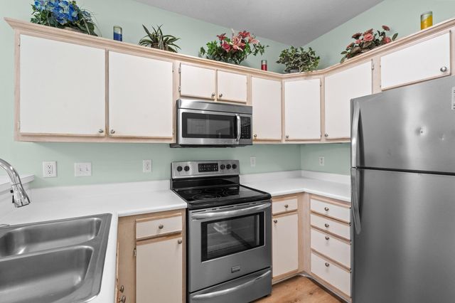 488 River Oaks Dr Apt 61N, Myrtle Beach, SC 29579