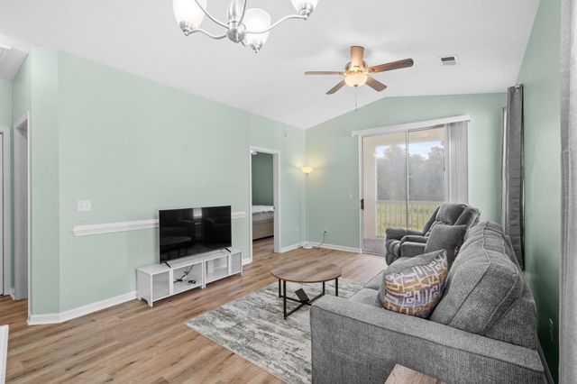 488 River Oaks Dr Apt 61N, Myrtle Beach, SC 29579