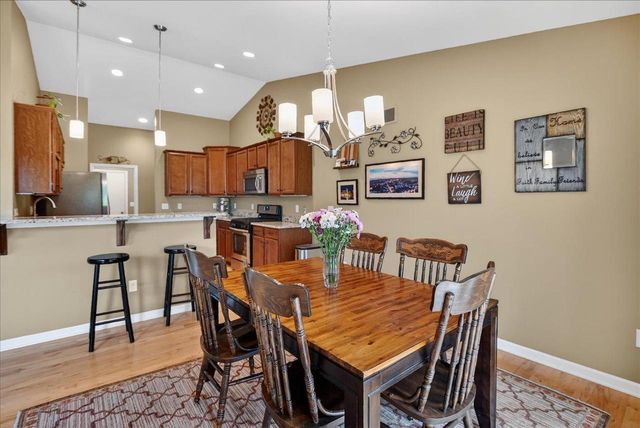 965 N Perry Parkway, Oregon, WI 53575