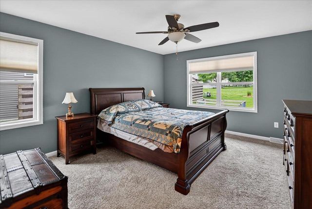 965 N Perry Parkway, Oregon, WI 53575