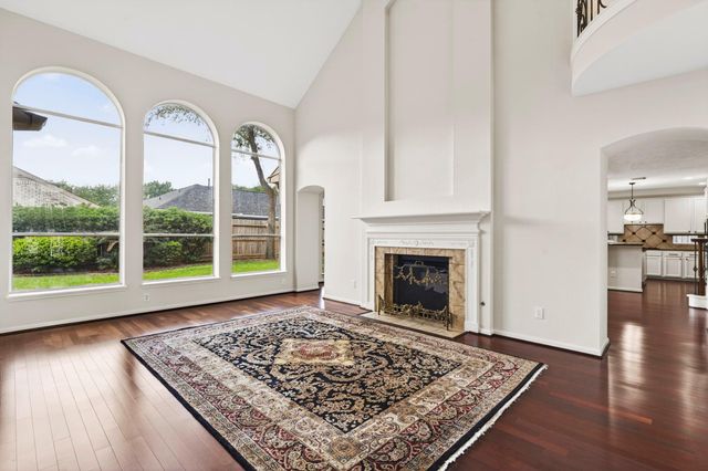 3322 Country Club Boulevard, Stafford, TX 77477