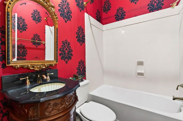 3322 Country Club Boulevard, Stafford, TX 77477