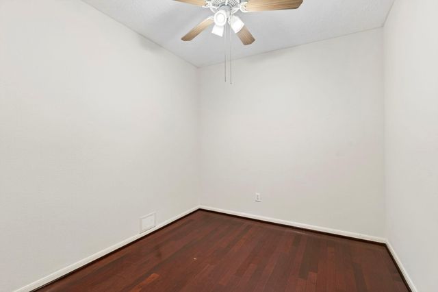 3322 Country Club Boulevard, Stafford, TX 77477