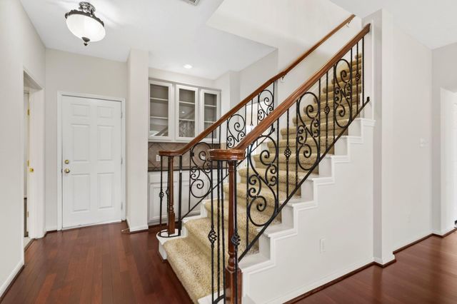 3322 Country Club Boulevard, Stafford, TX 77477