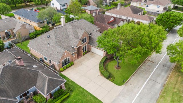 3322 Country Club Boulevard, Stafford, TX 77477