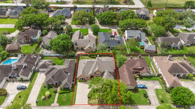 3322 Country Club Boulevard, Stafford, TX 77477