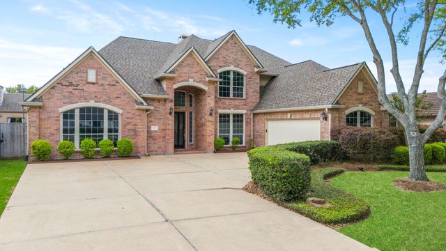 3322 Country Club Boulevard, Stafford, TX 77477