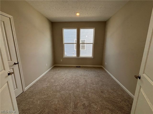 8274 Clydesdale Drive, Mentor, OH 44060