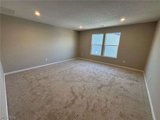 8274 Clydesdale Drive, Mentor, OH 44060