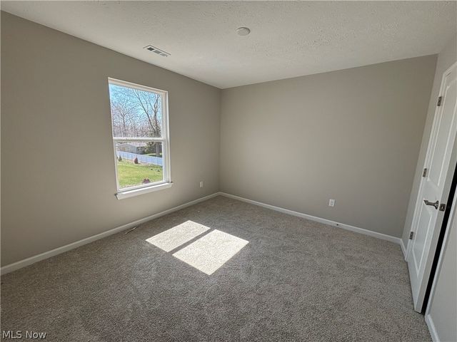 8274 Clydesdale Drive, Mentor, OH 44060