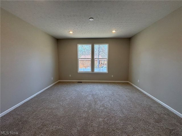 8274 Clydesdale Drive, Mentor, OH 44060