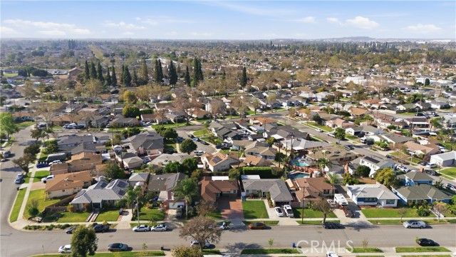 6530 Denmead, Lakewood, CA 90713