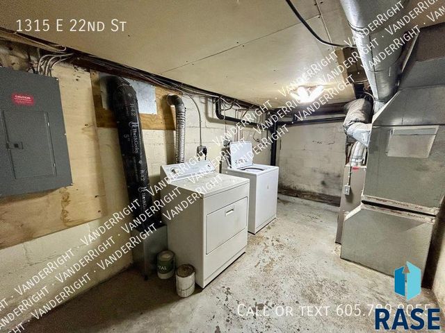 1315 E 22nd St St Street, Sioux Falls, SD 57105