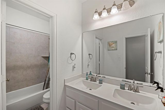 710 Suncatcher Circle, Richmond, TX 77406