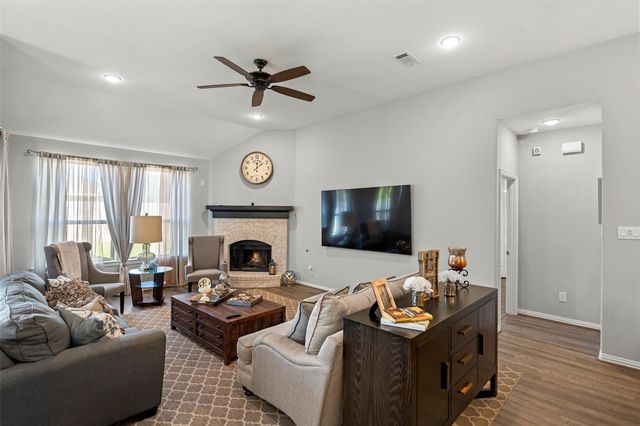 710 Suncatcher Circle, Richmond, TX 77406