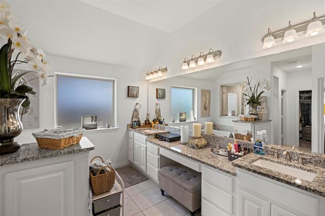 710 Suncatcher Circle, Richmond, TX 77406