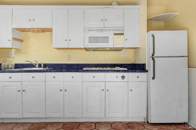 25 Roosevelt Ave, San Rafael, CA 94903