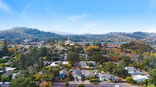25 Roosevelt Ave, San Rafael, CA 94903