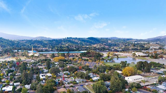 25 Roosevelt Ave, San Rafael, CA 94903
