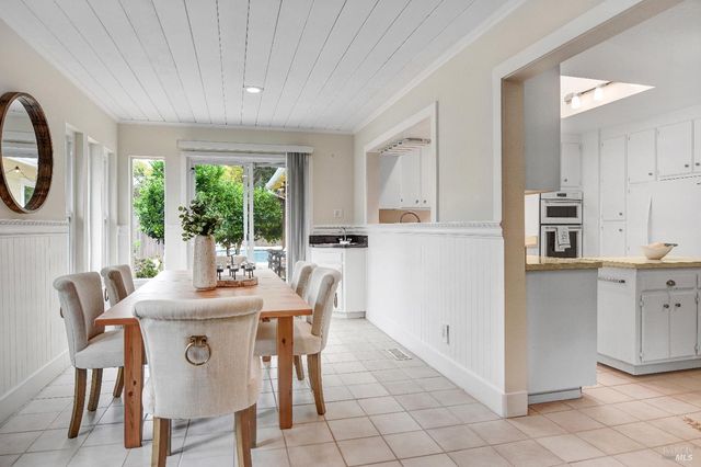 25 Roosevelt Ave, San Rafael, CA 94903