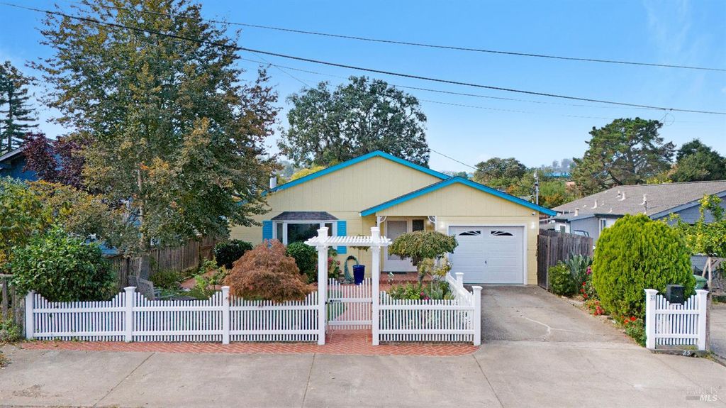 25 Roosevelt Ave, San Rafael, CA 94903