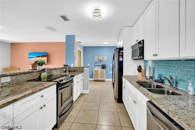 513 Monterey AVE, Cape Coral, FL 33904