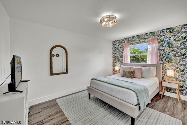 513 Monterey AVE, Cape Coral, FL 33904