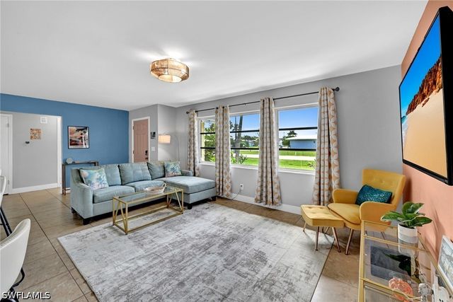 513 Monterey AVE, Cape Coral, FL 33904