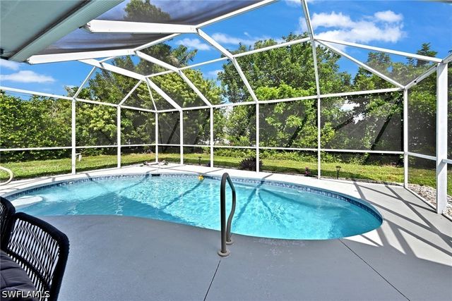 513 Monterey AVE, Cape Coral, FL 33904