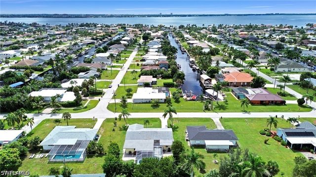 513 Monterey AVE, Cape Coral, FL 33904