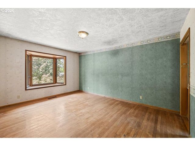 4185 Sw 102ND Ave, Beaverton, OR 97005